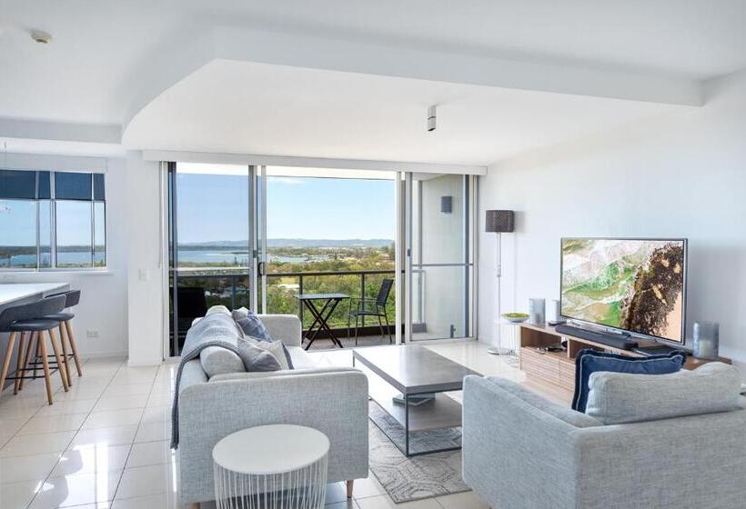 2 Bedrooms Premium Apartment River View, Grandview Apartments