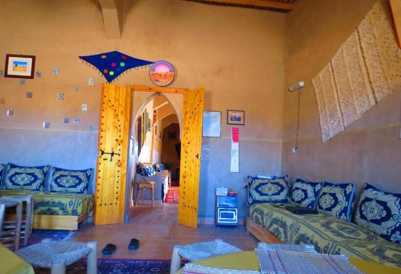 标准三人间, Hôtel Riad Tadarte Familier