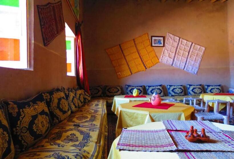 Номер Стандарт Трехместный, Hôtel Riad Tadarte Familier