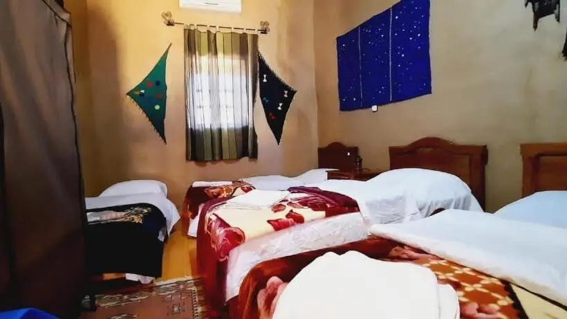 اتاق استاندارد چهار تخته, Hôtel Riad Tadarte Familier