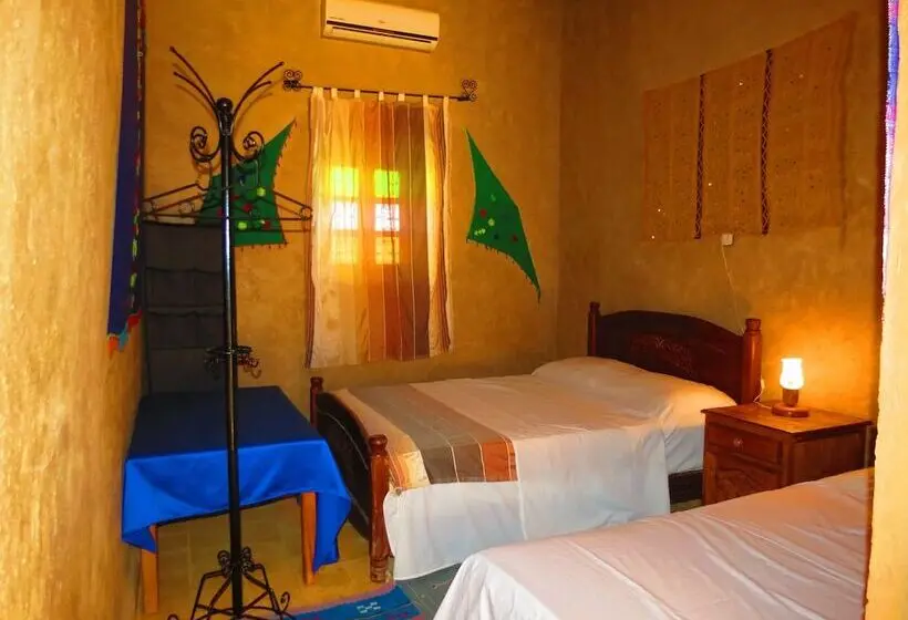 اتاق استاندارد سه نفره, Hôtel Riad Tadarte Familier