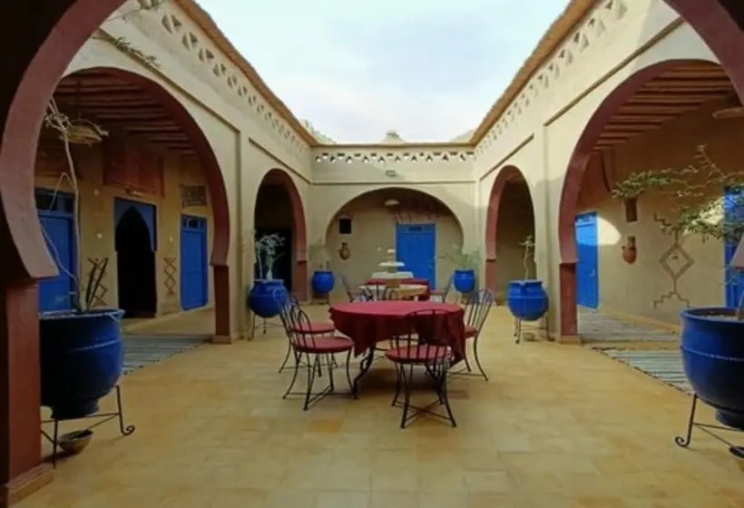اتاق استاندارد سه نفره, Hôtel Riad Tadarte Familier