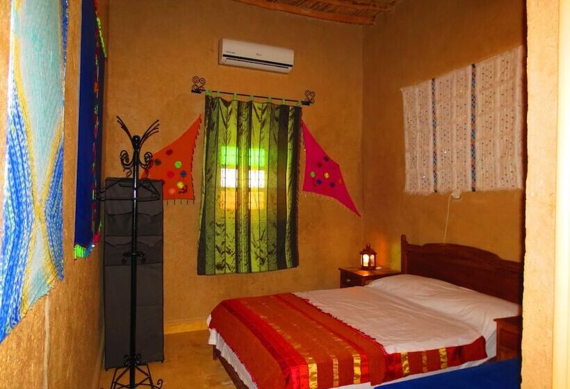 家庭间, Hôtel Riad Tadarte Familier