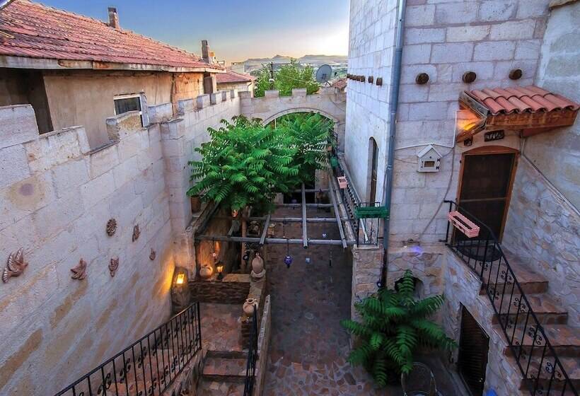 디럭스 룸, Adanos Konuk Evi