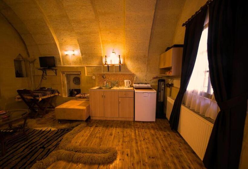 디럭스 룸, Adanos Konuk Evi