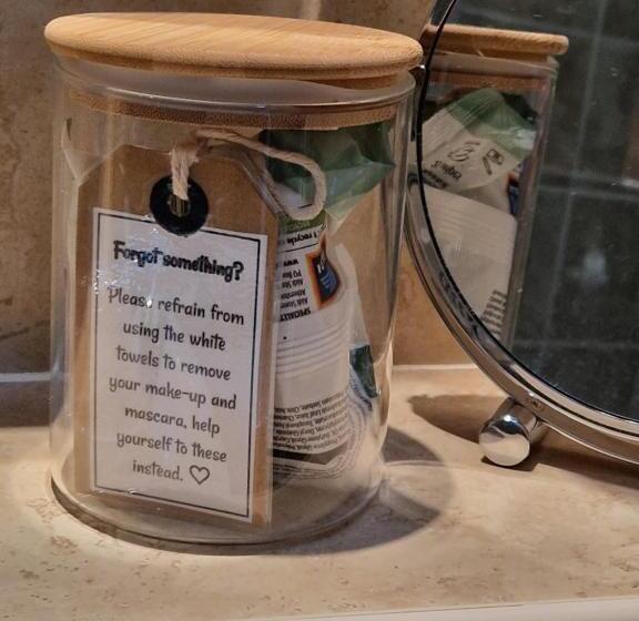 Standard room with outdoor bath, Glen Garth Guest House