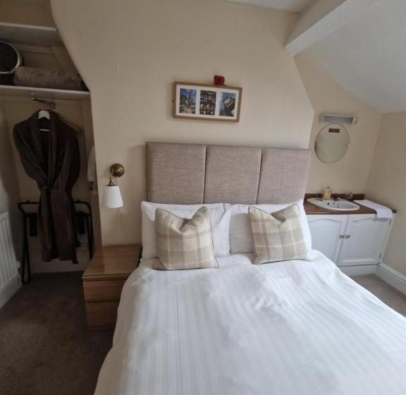 Standard room with outdoor bath, Glen Garth Guest House