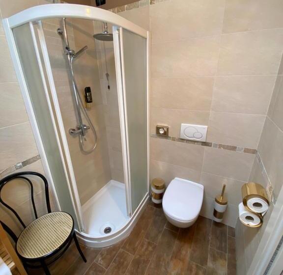 חדר סטנדרט, Le Fate Corbezzole