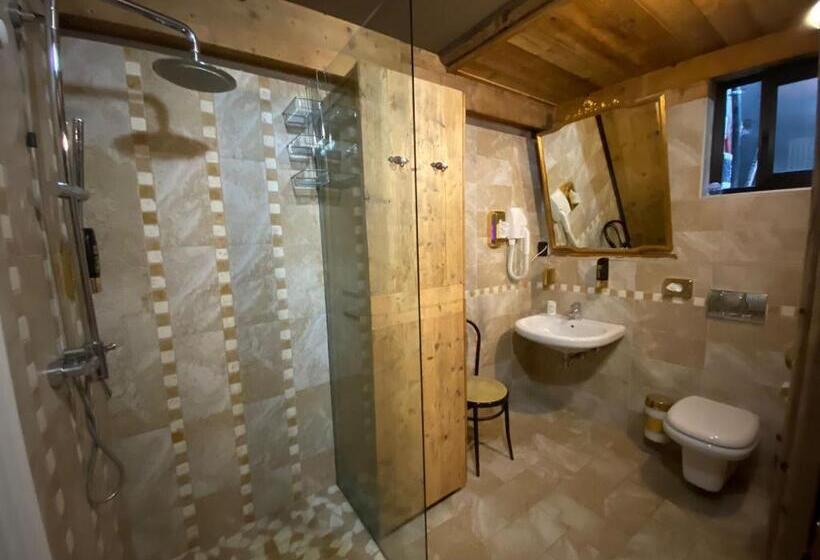 סוויטה, Le Fate Corbezzole