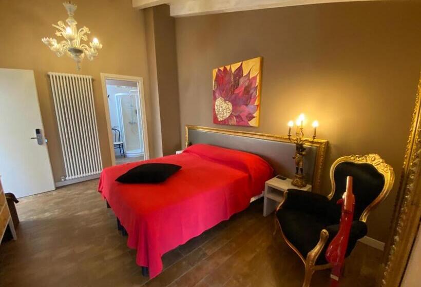 חדר סטנדרט, Le Fate Corbezzole