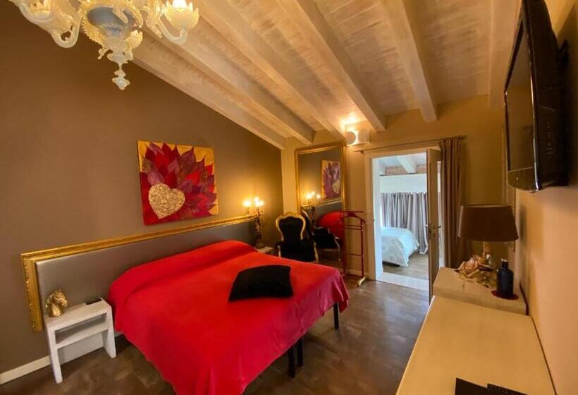 חדר סטנדרט, Le Fate Corbezzole