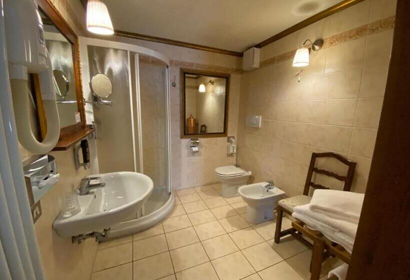 חדר סטנדרט, Le Fate Corbezzole