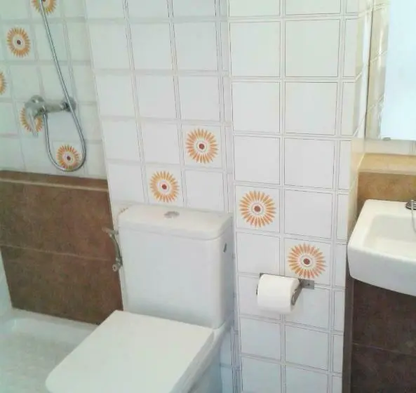 Standard Yhden Hengen Huone, Pensió Vista Alegre