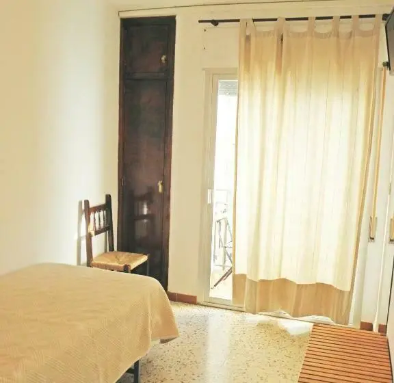 Standard Yhden Hengen Huone, Pensió Vista Alegre