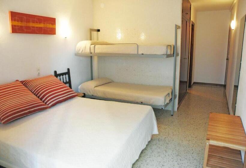 4인용 스탠다드 룸, Pensió Vista Alegre