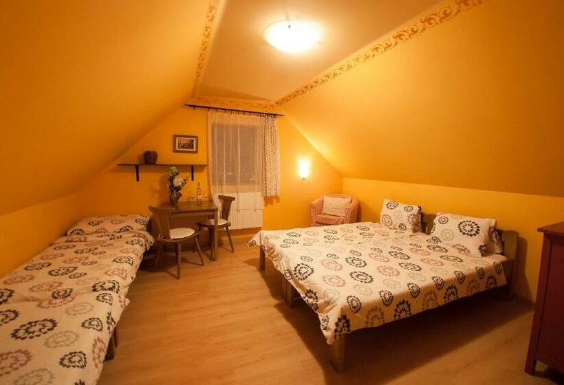 スタンダード４人部屋, Penzion Zatisi