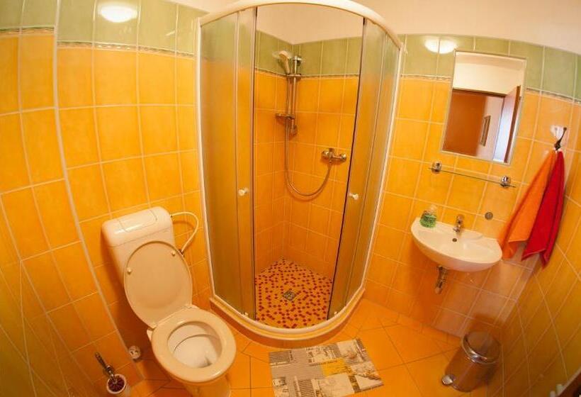 ファミリールーム, Penzion Zatisi