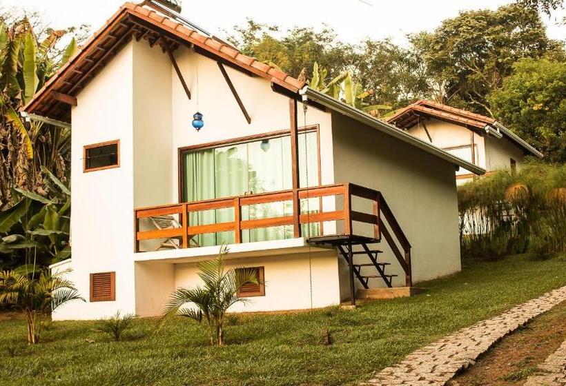 标准工作室, Pousada Bonani