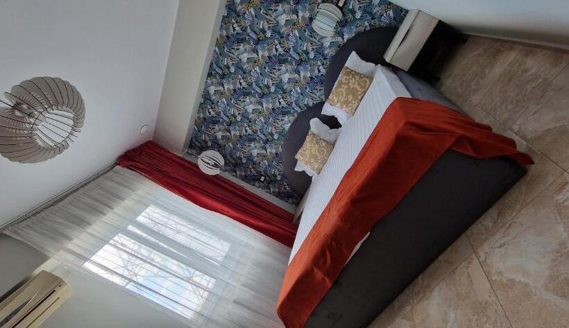 اتاق اکونومی, Oituz Boutique Residence