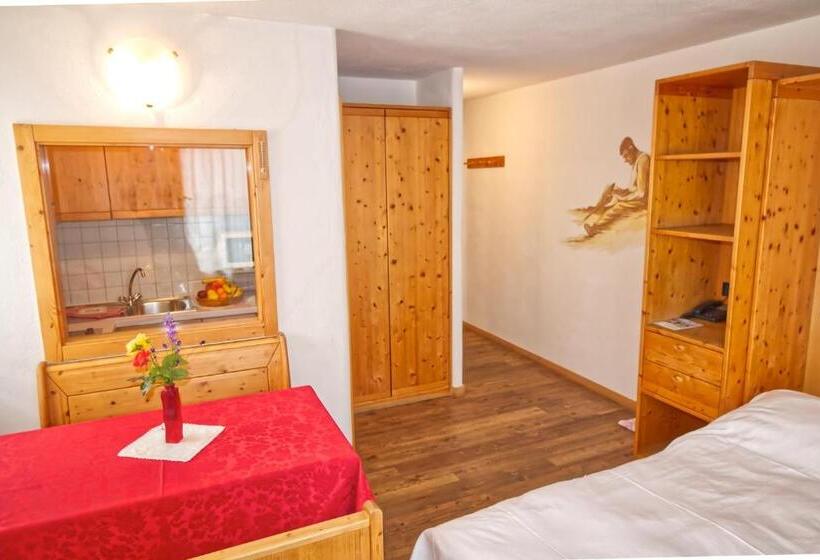 דירת חדר, Residence Miramonti