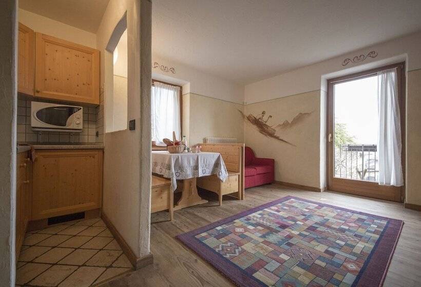 דירת חדר, Residence Miramonti