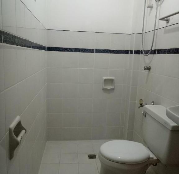 חדר דלוקס, Sm Travelodge