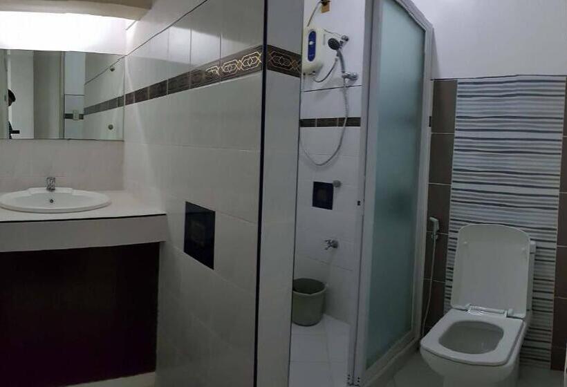 חדר דלוקס, Sm Travelodge