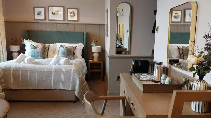 Family Room, The Crown Inn