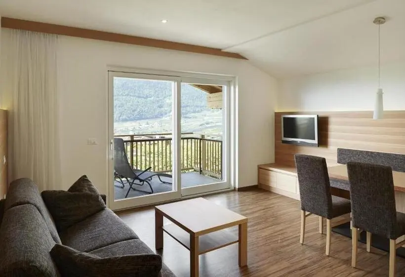 バルコニー付２ベッドルームアパートメント, Apartments Oberdorner