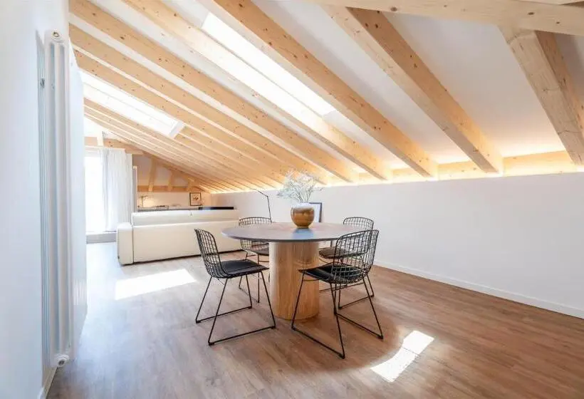 Suite with lake view, Casa Al Sole