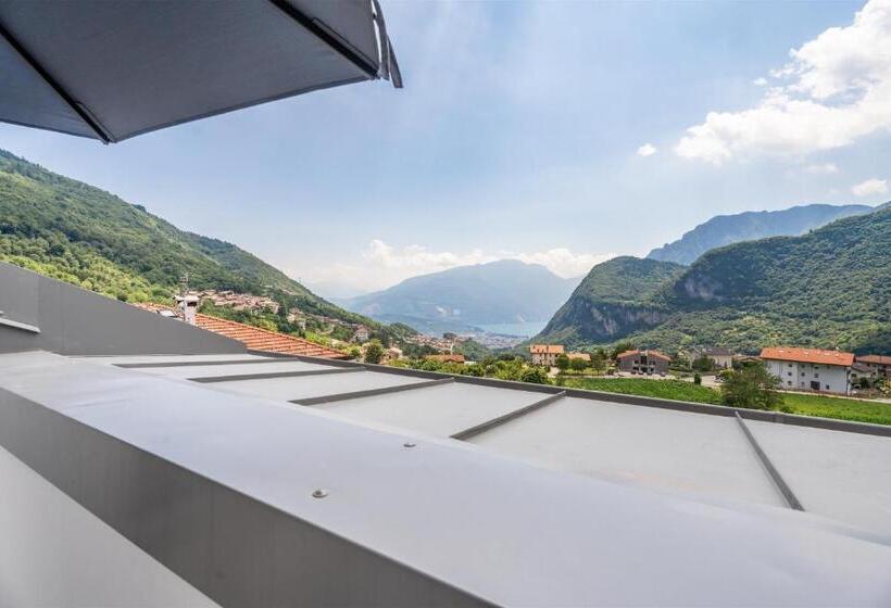 جناح مطل على البحيرة, Casa Al Sole