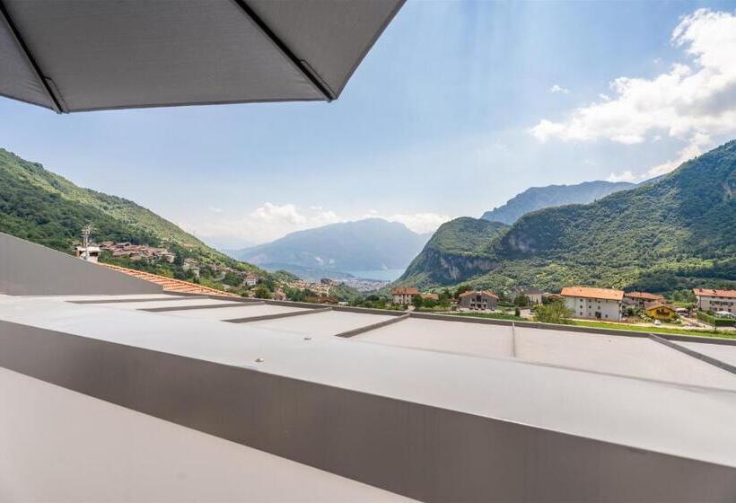 جناح مطل على البحيرة, Casa Al Sole