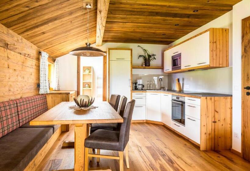 شقة غرفتين, Bio Familienbauernhof Grubsteighof