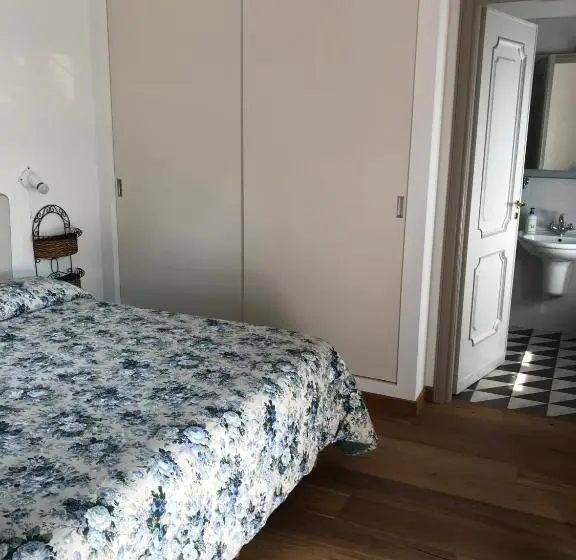 Huoneisto 2 Makuuhuonetta, Cascina Delle Rose