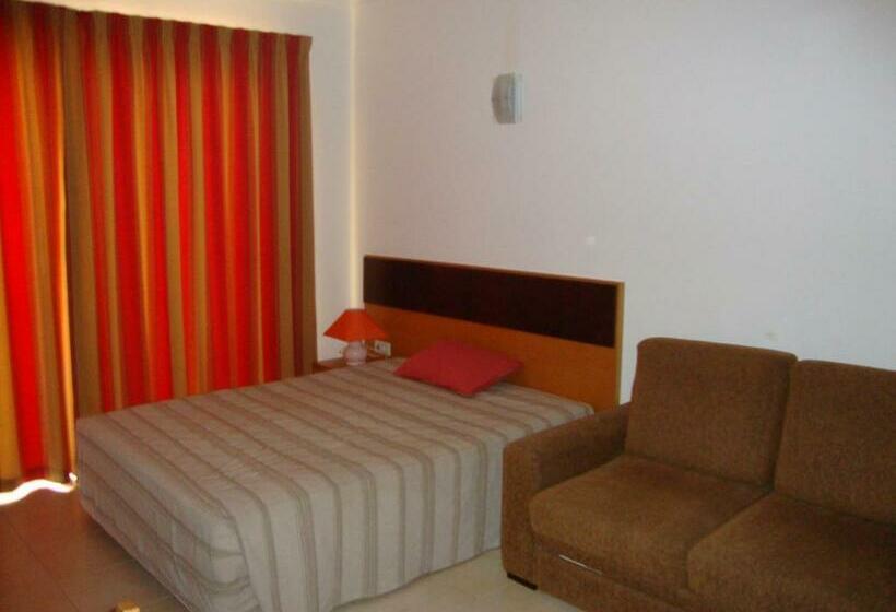 标准工作室, Mantamar Apartamentos