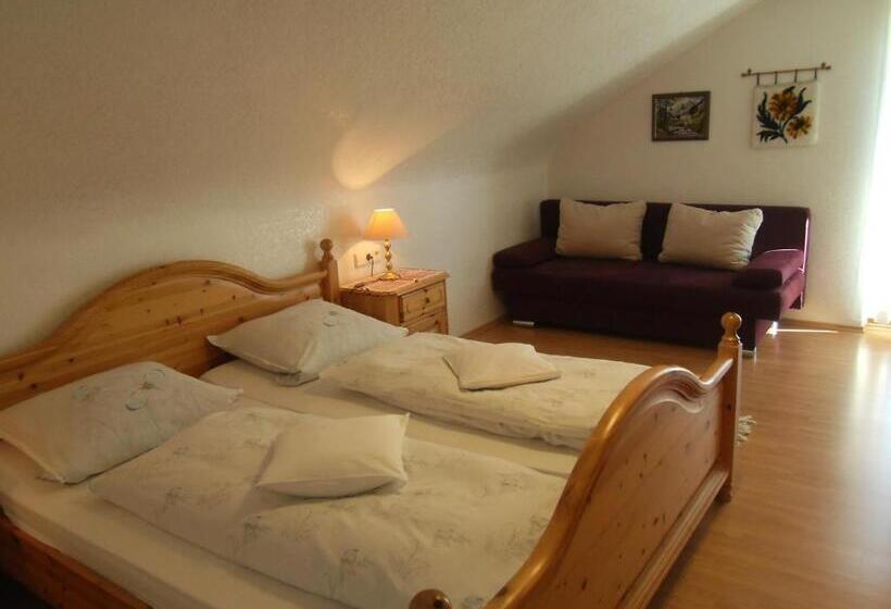 标准间, Grubstuben