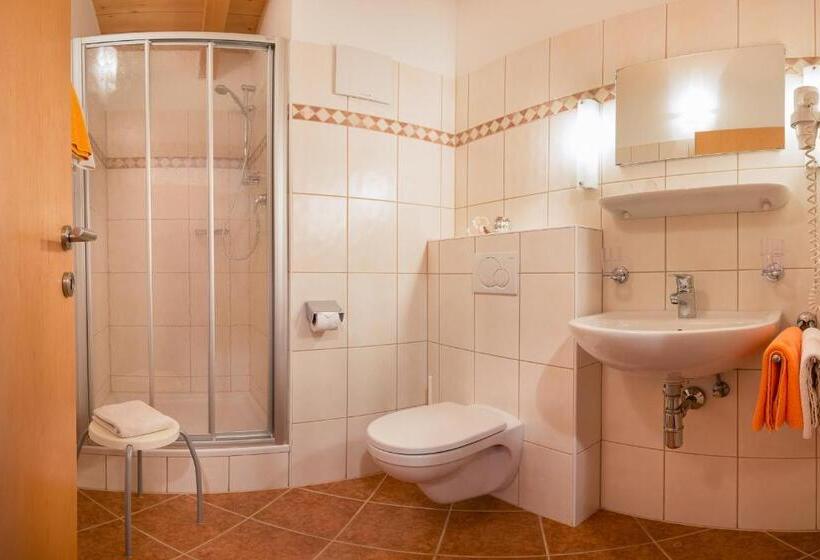 Апартаменты 2 Спальни, Haus Fernblick