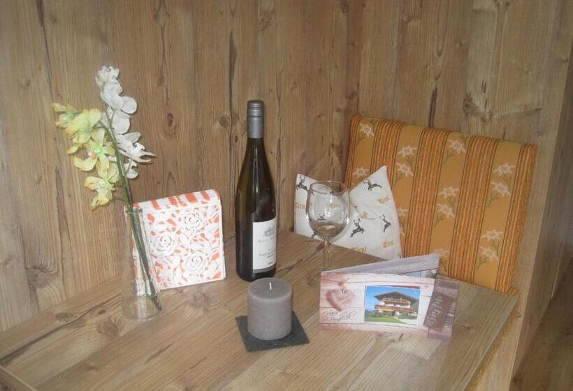 استودیوی استاندارد, Haus Fernblick