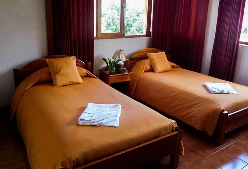 اتاق استاندارد سه نفره, Posada Las Tres Marias