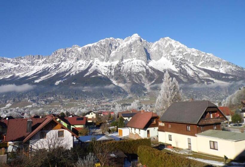 スタンダードシングルルーム, Pension Tilly