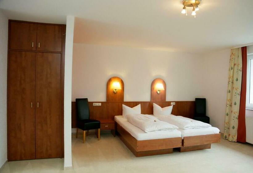 Студия Стандарт, Urlaubspension 'hohes Rott' Und Apartmenthaus