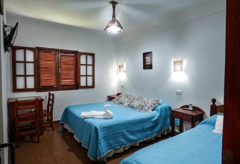 Quarto Triplo Estandar, Hostal Mirador Del Valle