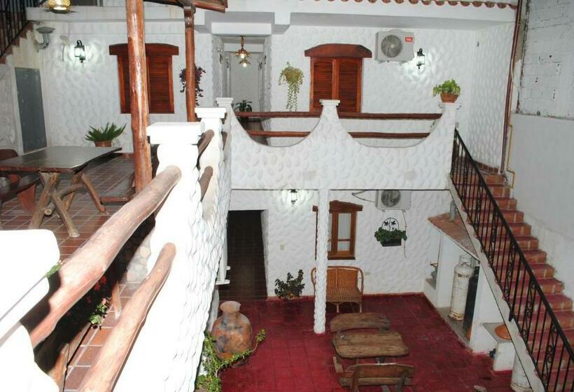 スタンダード４人部屋, Hostal Mirador Del Valle