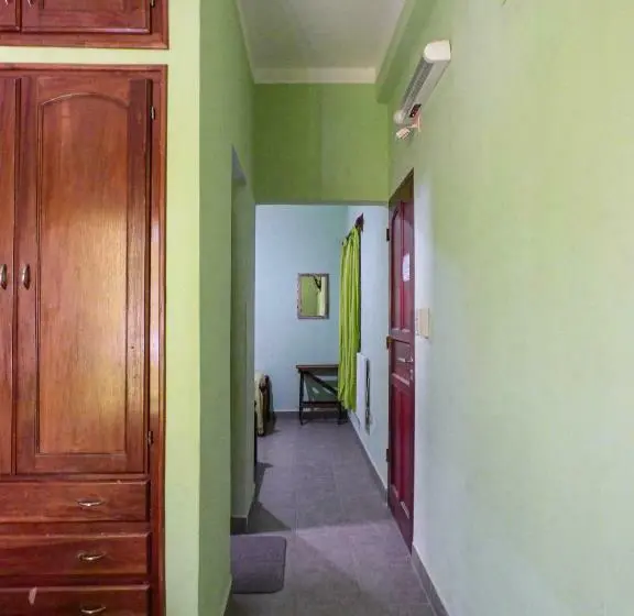 スタンダード４人部屋, Hostal Mirador Del Valle