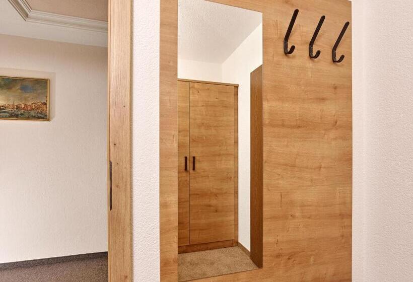 带2个卧室的公寓, Fremdenpension Alpenruhe