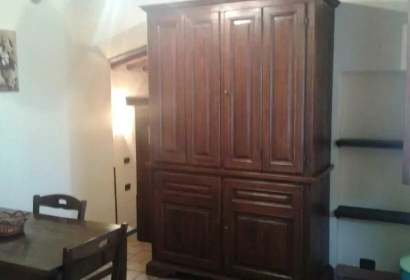 Huoneisto 1 Makuuhuone, Agriturismo Casale Delle Lucrezie