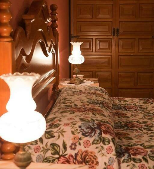 Номер Стандарт, Pensión Cristina