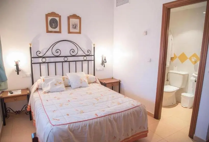 スタンダードルーム, Hostal Dp El Pilar