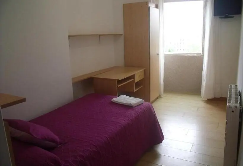اتاق استاندارد یک نفره, Hostal O Patron