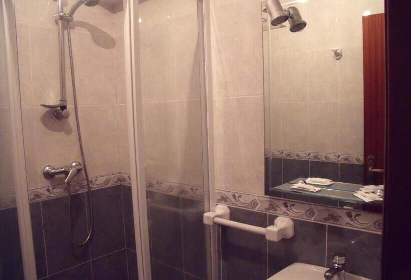 Номер Стандарт, Hostal O Patron